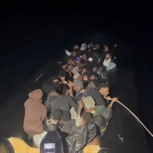 dikilide 81 duzensiz gocmen yakalandi UwflJNB7