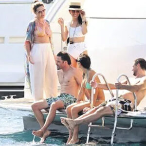 versace jr bodrumda tatilde bvbkqYmN