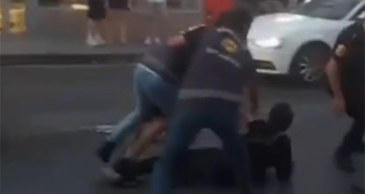 hilal ozdemir icin yapilan yuruyuse polis engeli a7Qz54s5