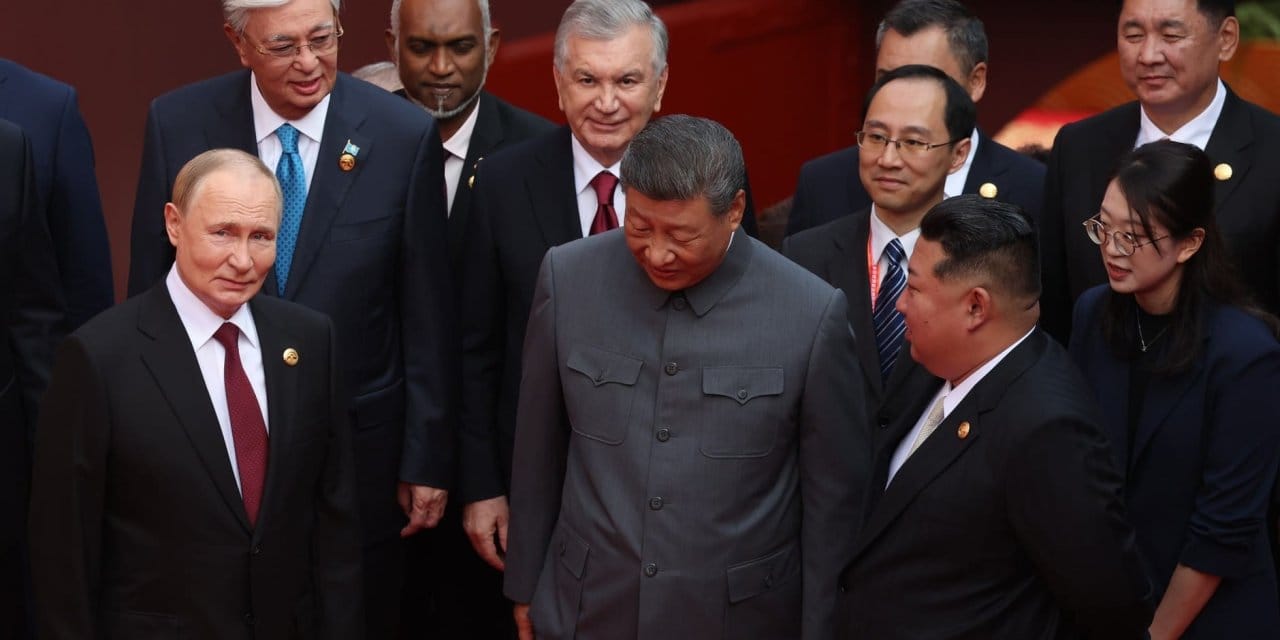 kremlin trumpin saka yaptigina inaniyor sUhhnVR1