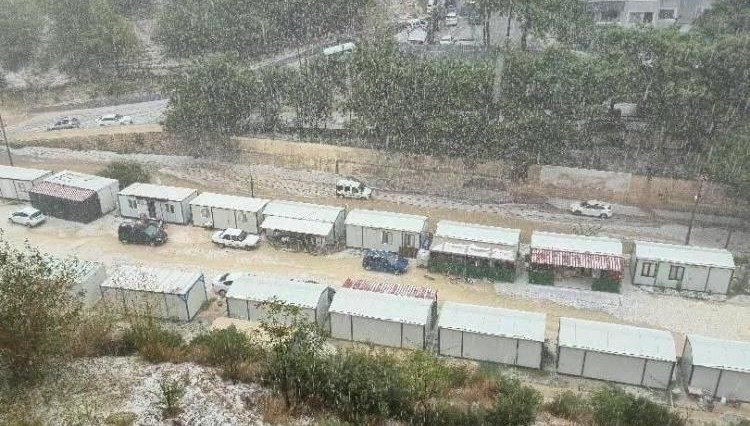 hatayda dolu yagisi lTQw3FyA.jpg