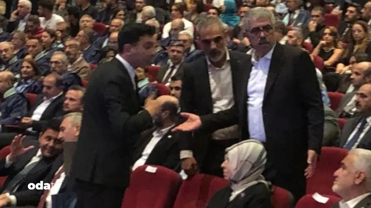 numan kurtulmus acilisi yapti diyarbakirda protokol krizi salonu terk ettiler 2zsPTk7E.jpg