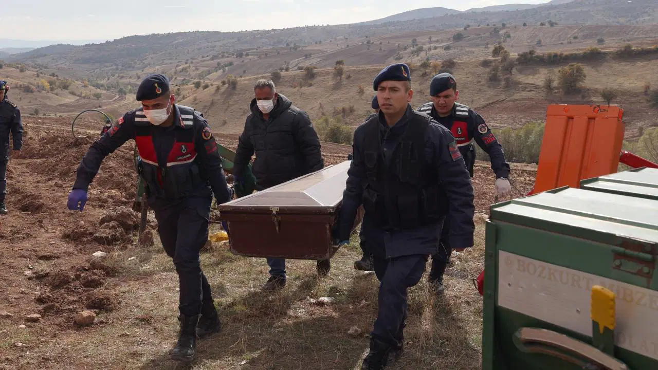 sivasta arazi anlasmazligi kavgasinda kan akti q8DgNIEu.jpg