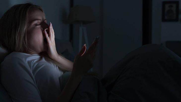 uykusuz gecelerin faturasi agir bir anda yaslandiriyor beyni icten cokertiyor fdvba4pC.jpg