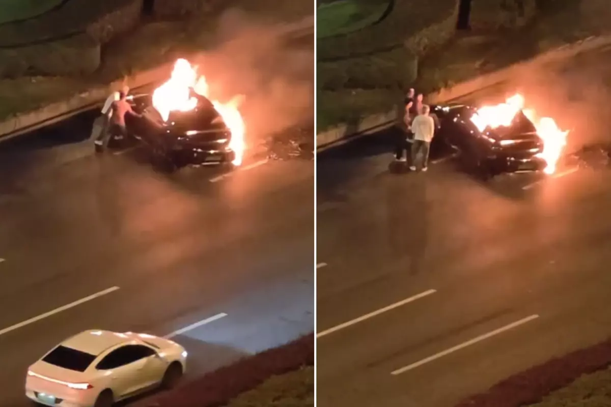 yanginda kapisi kilitli kalan arac surucuye mezar oldu dev marka borsada cakildi GiSvA2Fc.jpg