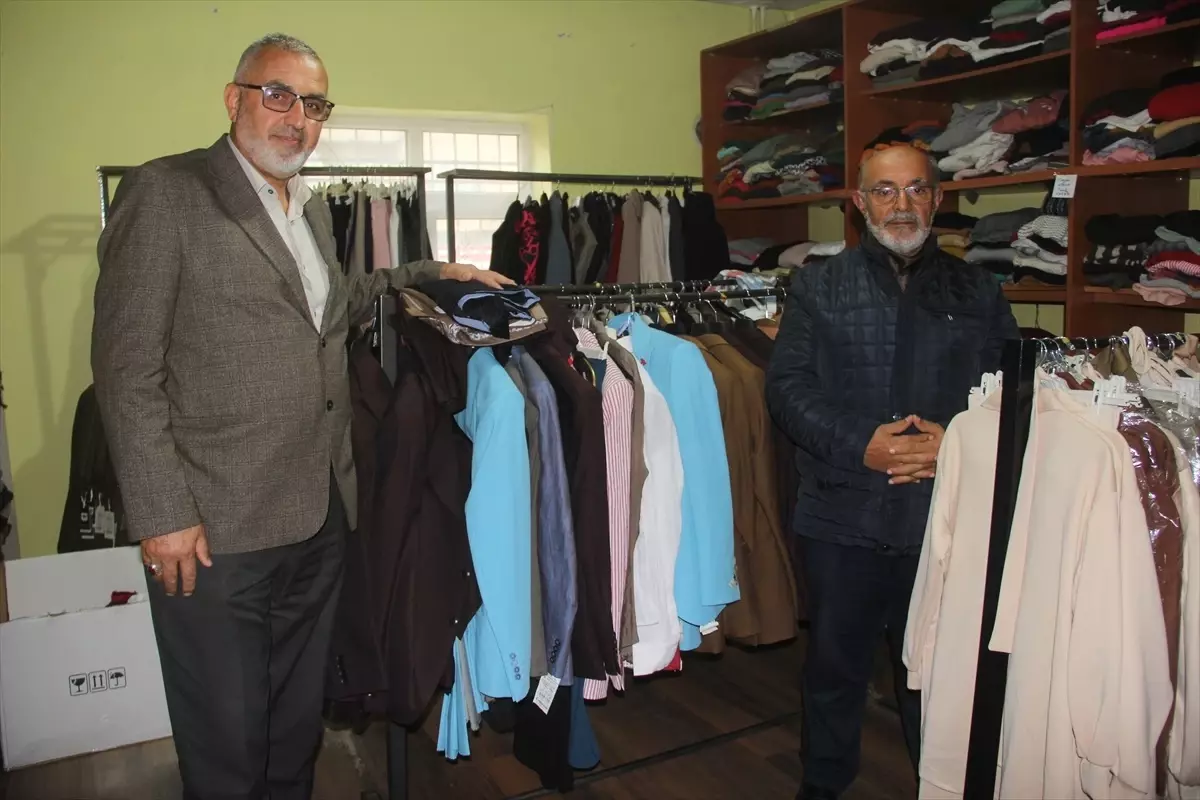 zaraya giysi destegi Yr2PL5LP.jpg