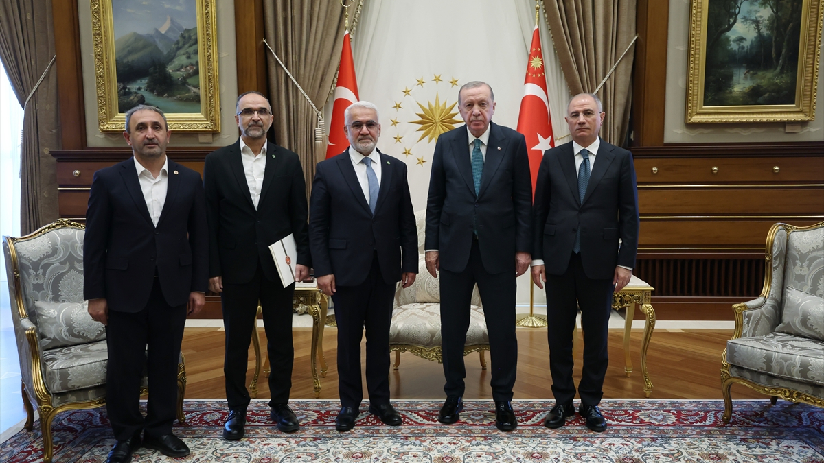 cumhurbaskani erdogan zekeriya yapicioglunu kabul etti Qh8PlCZ3.jpg