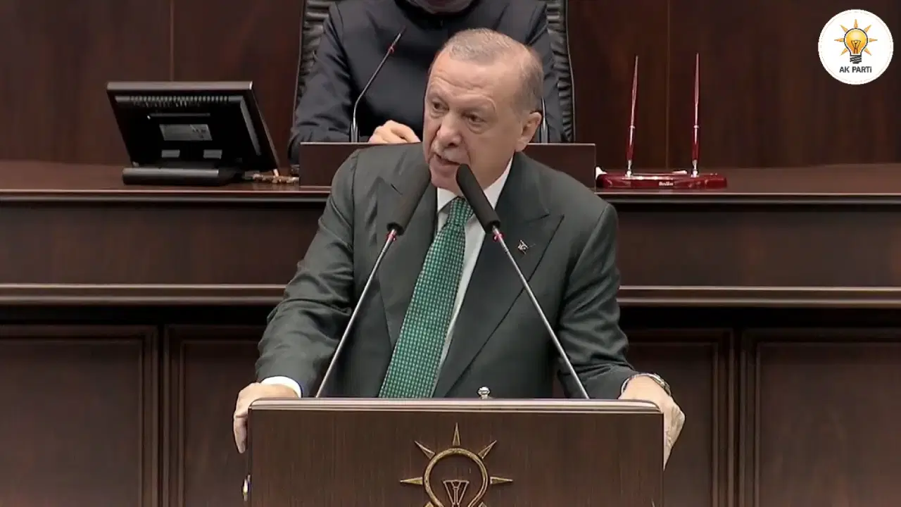 erdoganin chp hayalleri ya dingil kiracak ya da sanzimani dagitacak PxCXATJ2.jpg