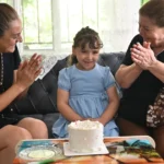 Baskan dutluludan minik minaya dogum gunu surprizi yitWwgbx